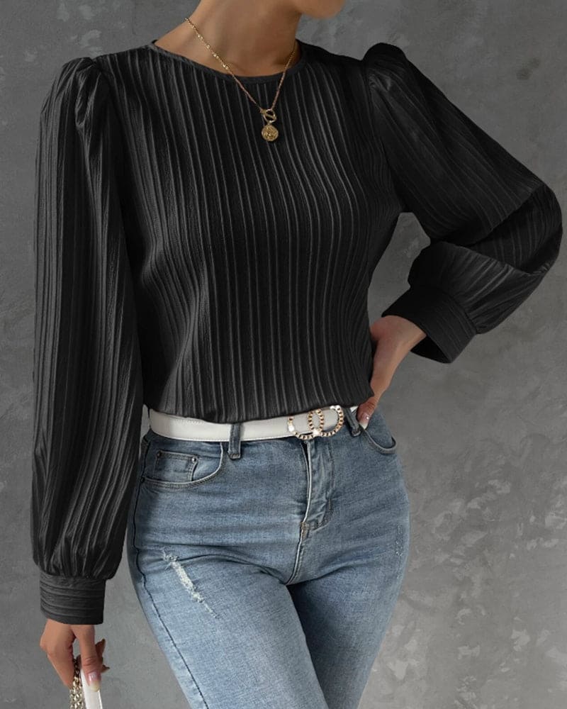 Olivia – Blus i raffinerad stil