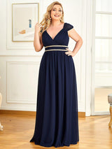 Robe longue de demoiselle d'honneur froncée à col en V