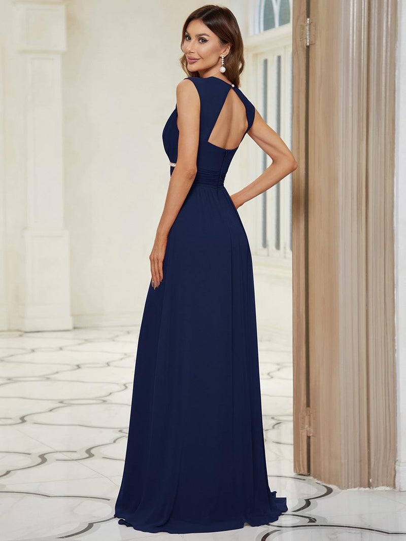 Robe longue de demoiselle d'honneur froncée à col en V