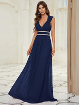 Robe longue de demoiselle d'honneur froncée à col en V